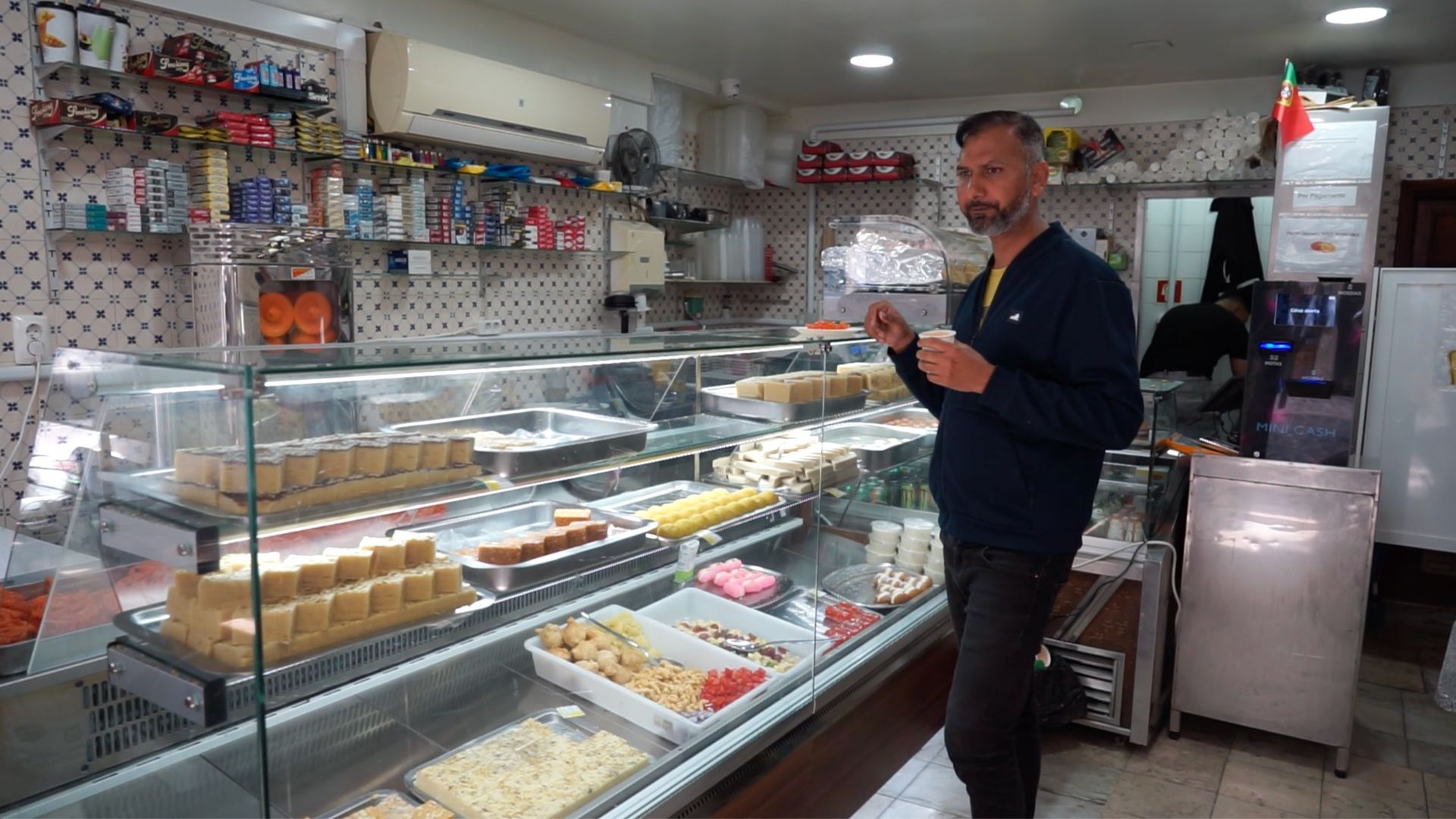 Mosan Hassan moved to Portugal a year ago from Pakistan but remains in legal limbo. /CGTN